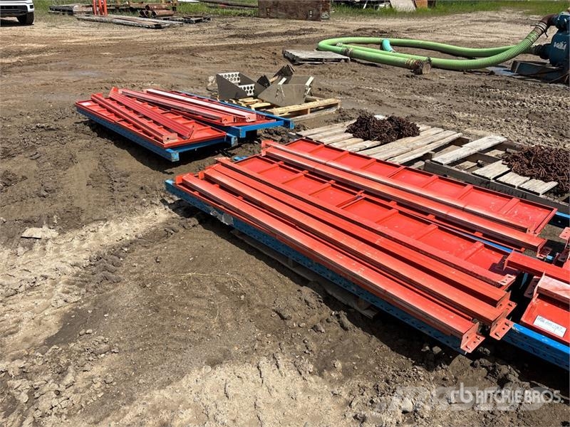 Quantity of (2) Pallet Racking Строителство - Други