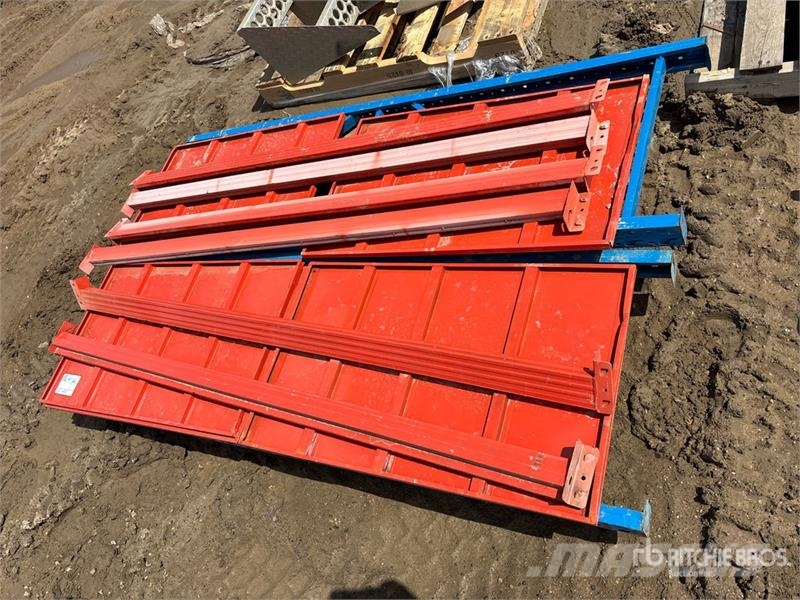 Quantity of (2) Pallet Racking Строителство - Други