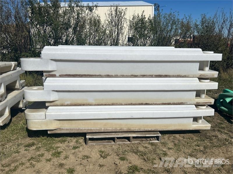  Quantity of (2) Pallets of Hold-On Floating Dock S Kiti naudoti statybos komponentai