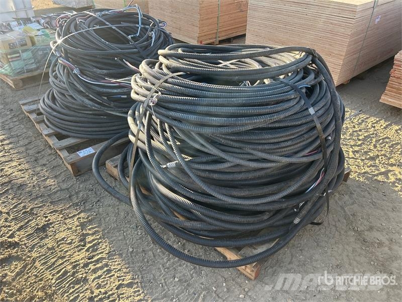  Quantity of (2) Pallets of Armour Shielded Cable Drugi deli