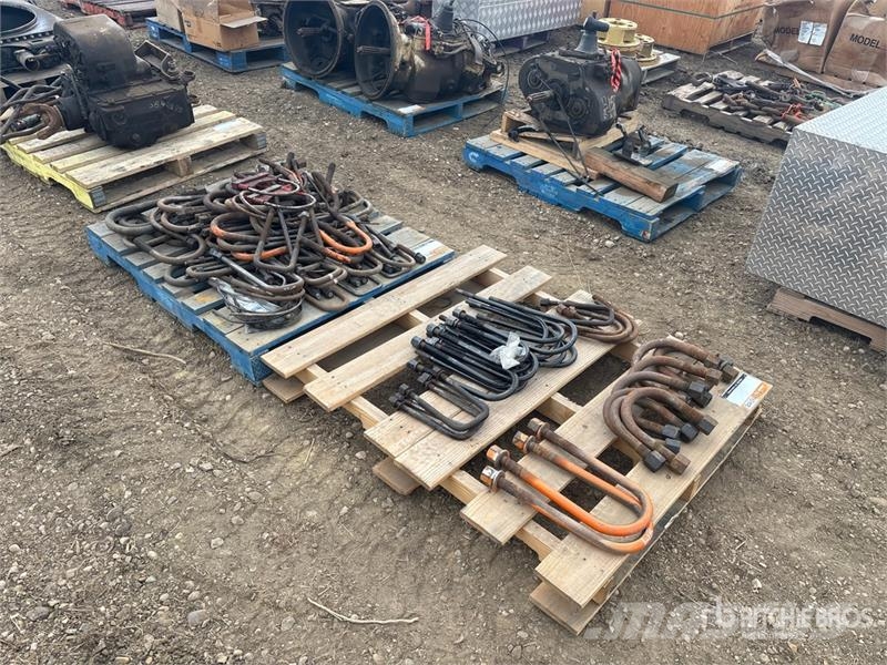 Quantity of (2) Pallets of U-Bolts Transportes - Outros