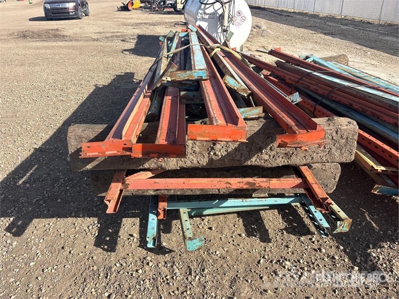 Quantity of (2) Pallets of Pallet Racking Andre komponenter