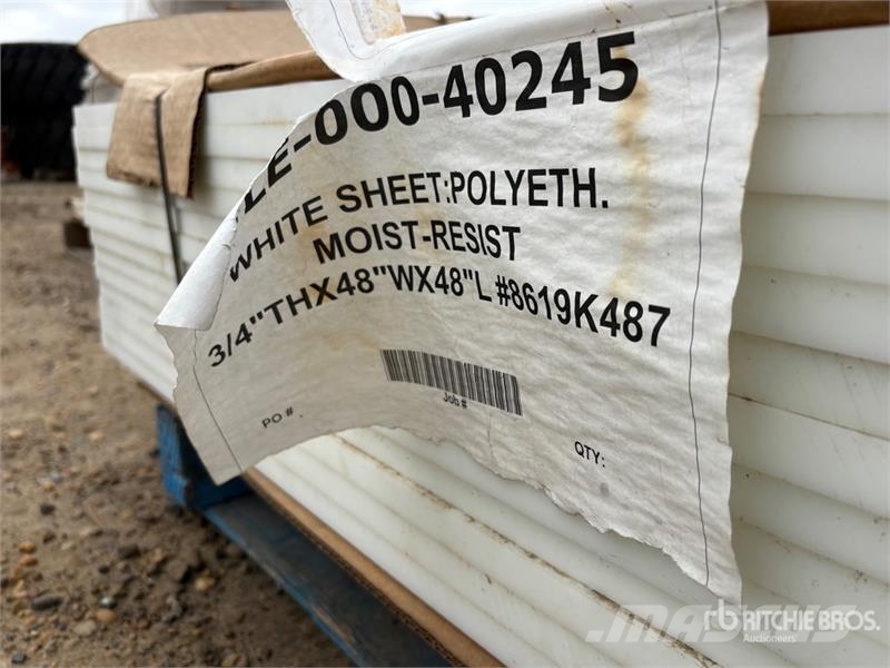 Quantity of (2) Pallets of White Sheet: Polyethyle Drugi deli
