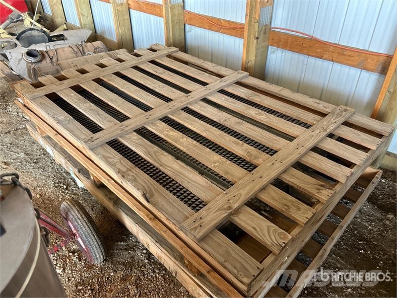 Quantity of (2) Pallets of Combine Sieve (Unused) Inne akcesoria