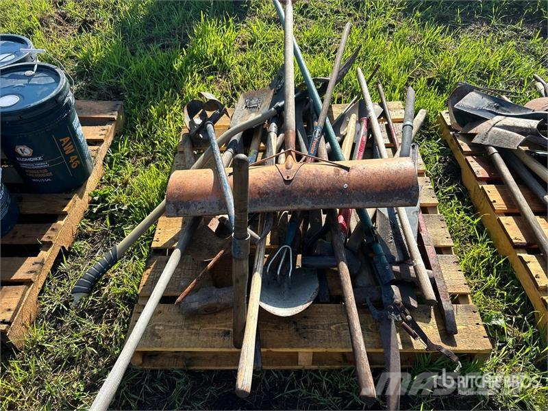Quantity of (2) Pallets of Hand Tools, Shovels, Ra Drugi deli