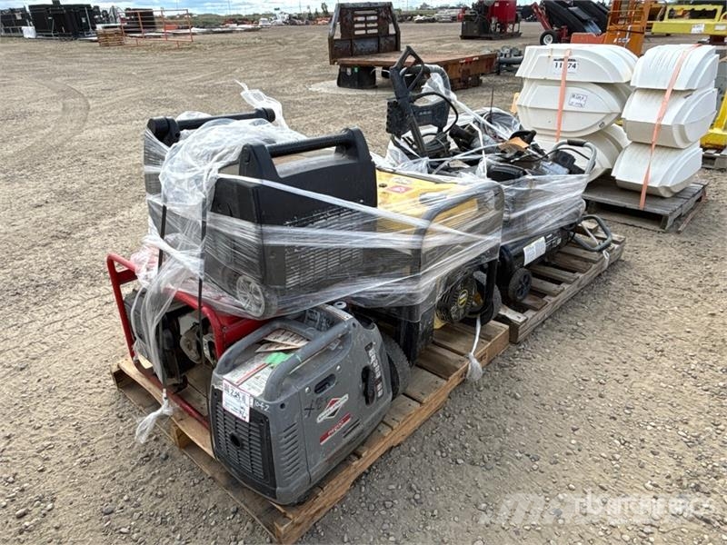 Quantity of (2) Pallets of Portable Generators, Co Andere Zubehörteile