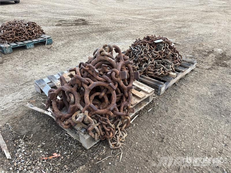  Quantity of (2) Pallets of Tire Chains Construction - Autres