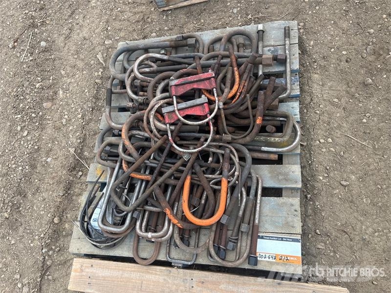 Quantity of (2) Pallets of U-Bolts Transportes - Outros