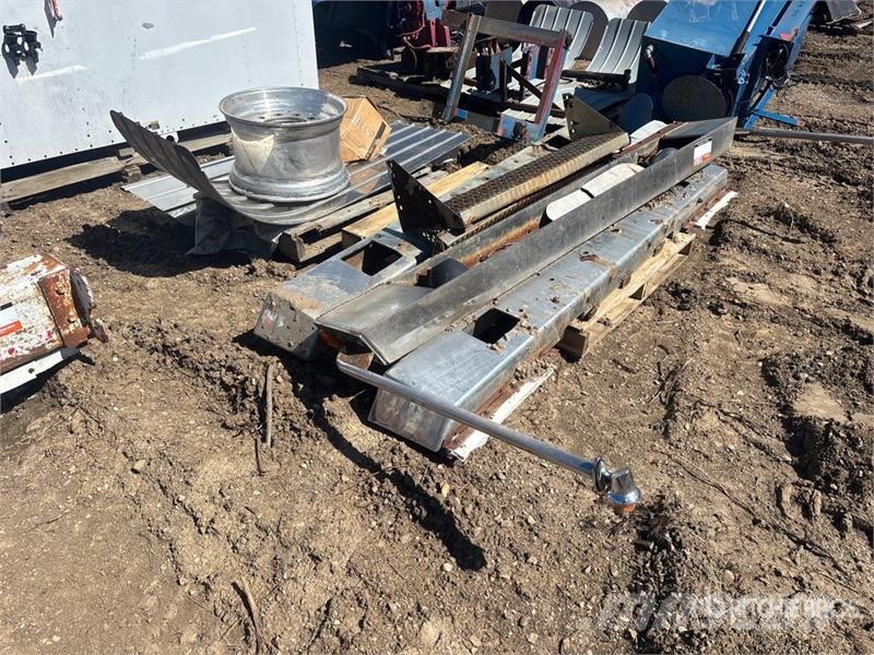 Quantity of (2) Pallets of Miscellaneous Truck Par Ostale kargo komponente