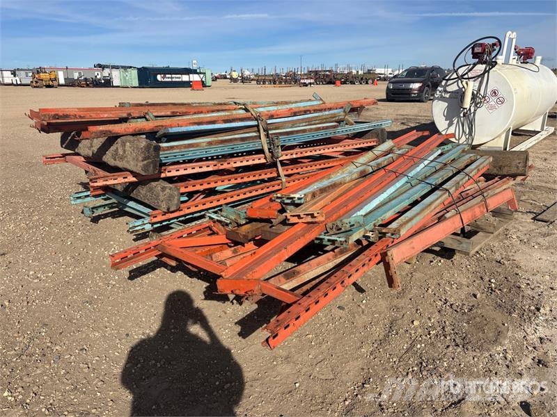 Quantity of (2) Pallets of Pallet Racking Andre komponenter
