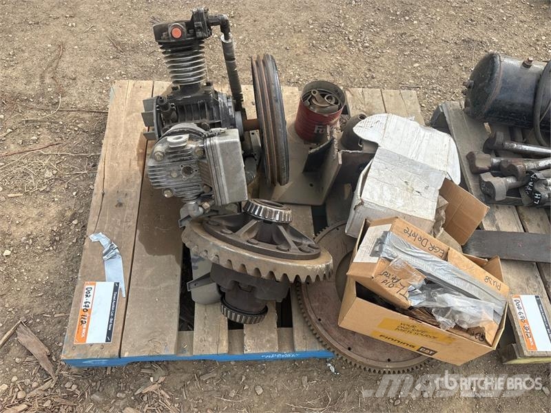 Quantity of (2) Pallets of Miscellaneous Parts Transportes - Outros