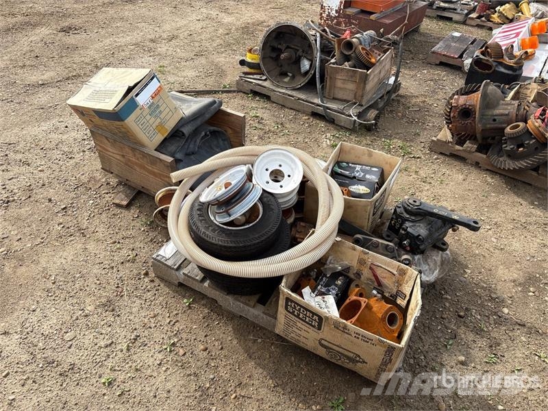  Quantity of (2) Pallets of Steering Boxes Transportes - Outros
