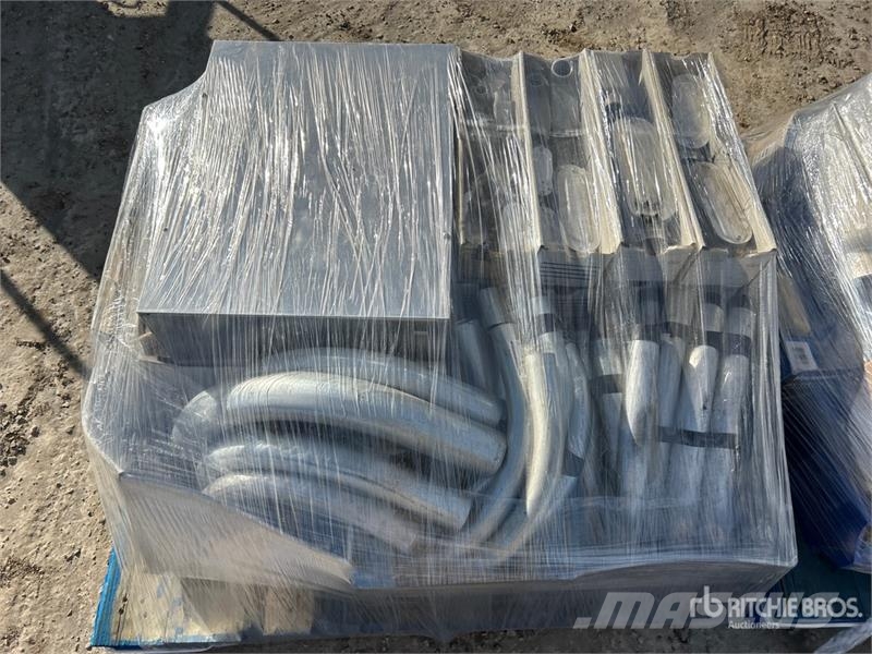 Quantity of (2) Pallets of Miscellaneous Electrica Andre komponenter
