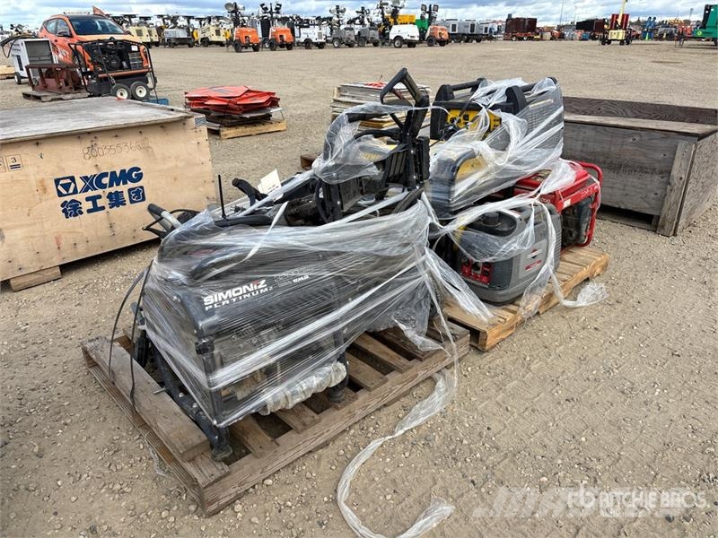 Quantity of (2) Pallets of Portable Generators, Co Andere Zubehörteile