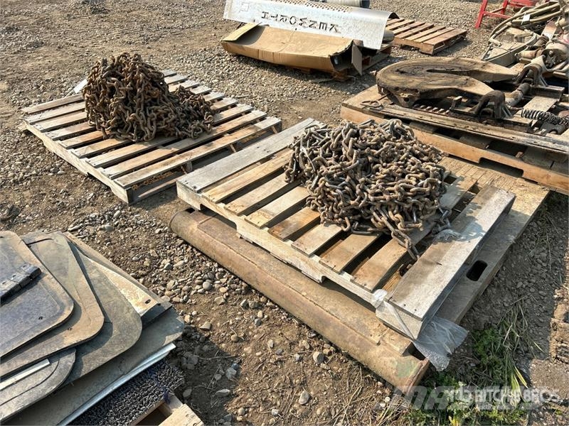 Quantity of (2) Pallets of Tire Chains - Fits Whee Muud osad