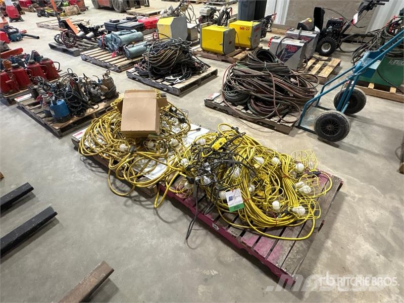 Quantity of (2) Pallets of Job-Site String Work Li مكونات أخرى