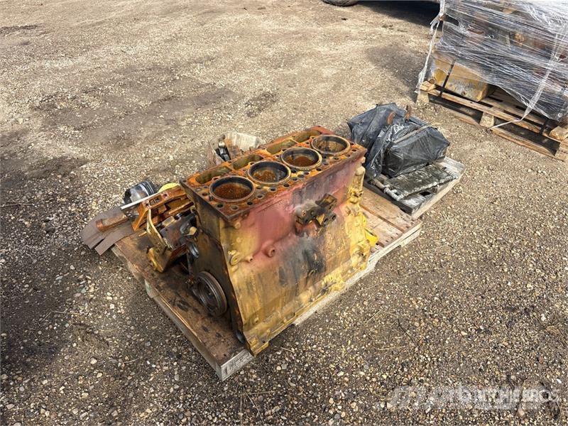  Quantity of (2) Pallets of Core Cat Engine Parts Transportes - Outros
