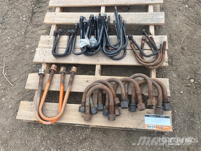 Quantity of (2) Pallets of U-Bolts Transportes - Outros