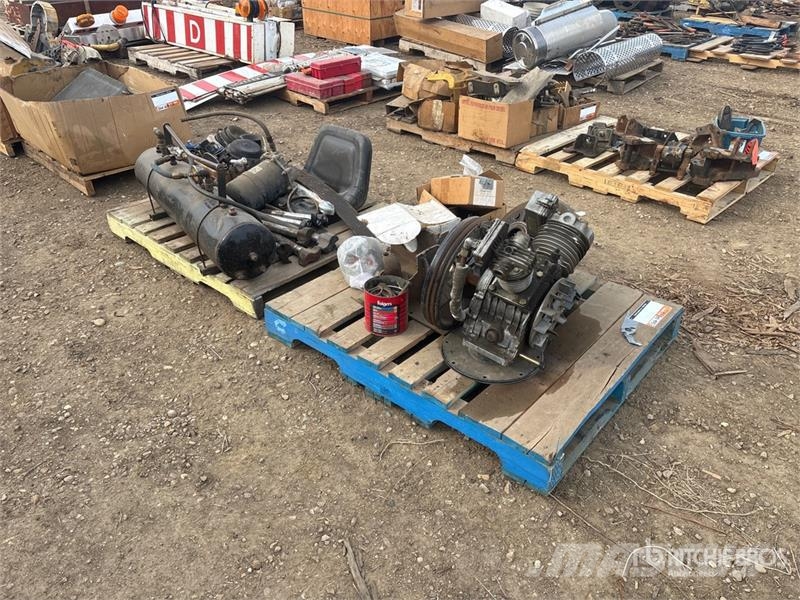 Quantity of (2) Pallets of Miscellaneous Parts Transportes - Outros