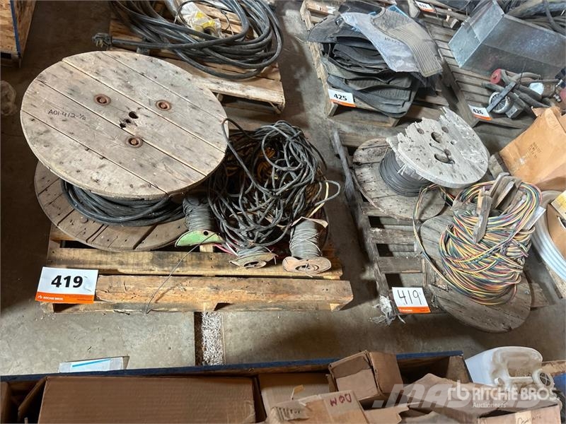 Quantity of (2) Pallets of Electrical Wire & Steel Egyéb alkatrészek