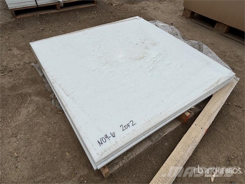 Quantity of (2) Pallets of White Sheet: Polyethyle Drugi deli