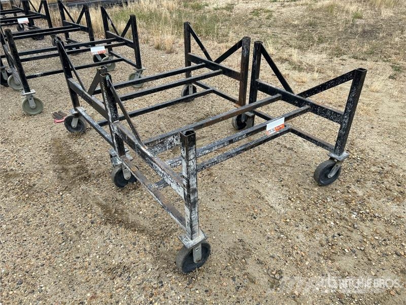  Quantity of (2) Pipe Carts مكونات أخرى
