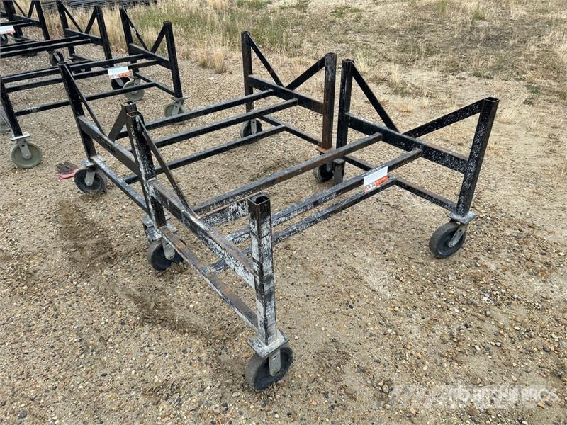  Quantity of (2) Pipe Carts مكونات أخرى