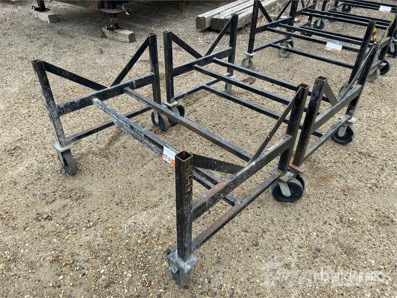  Quantity of (2) Pipe Carts مكونات أخرى