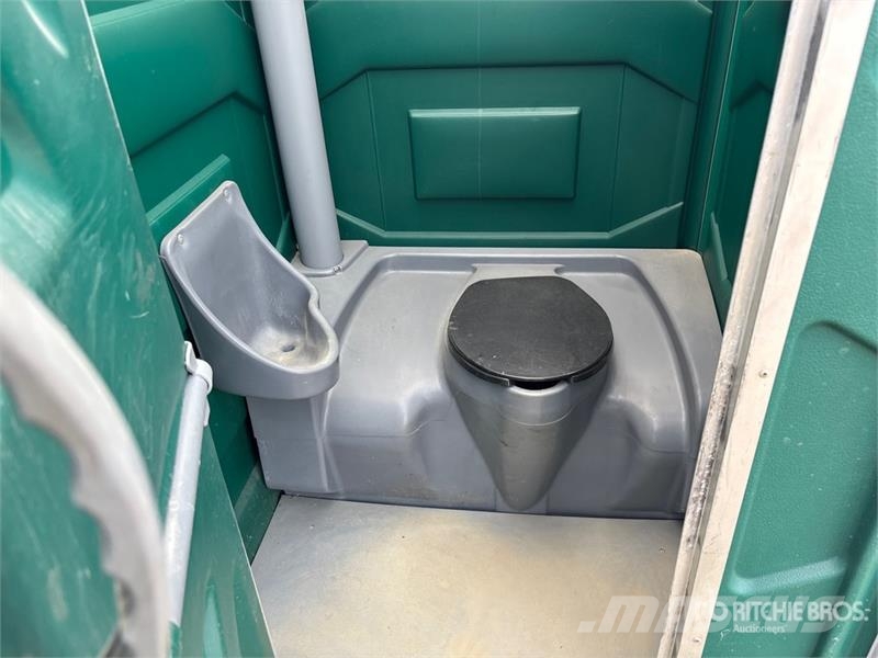  Quantity of (2) Portable Toilet Drugi deli