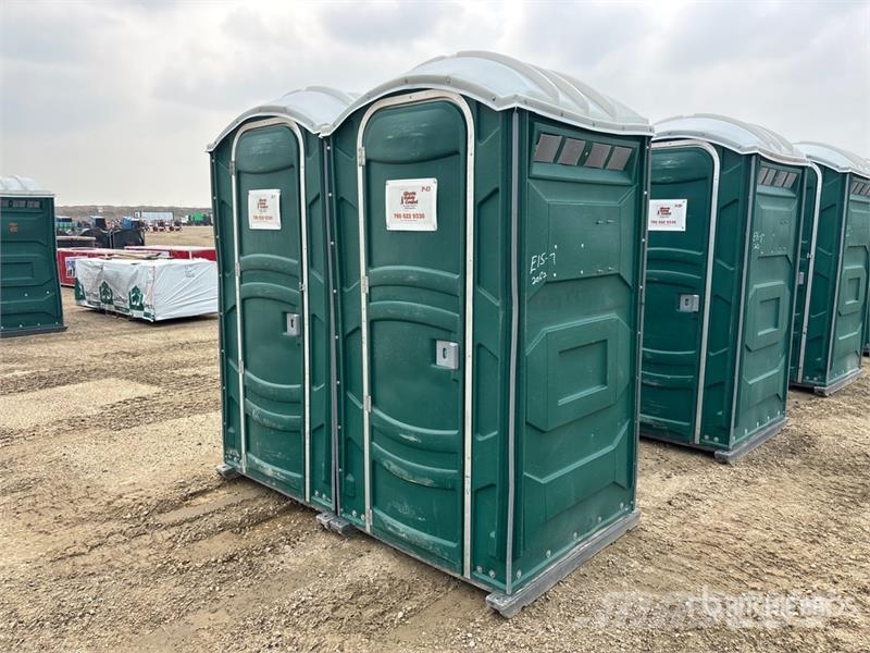  Quantity of (2) Portable Toilet Drugi deli