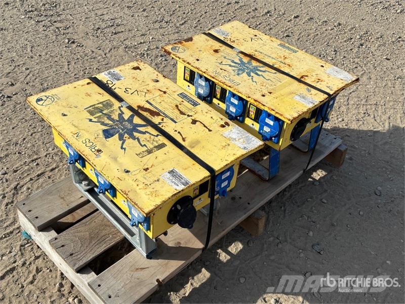Quantity of (2) Power Distribution Panel Andre komponenter