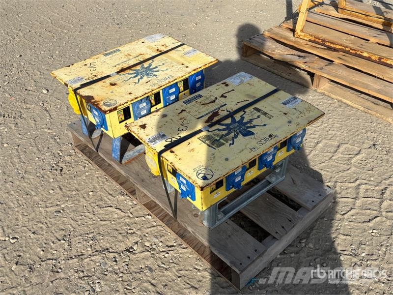 Quantity of (2) Power Distribution Panel Andre komponenter
