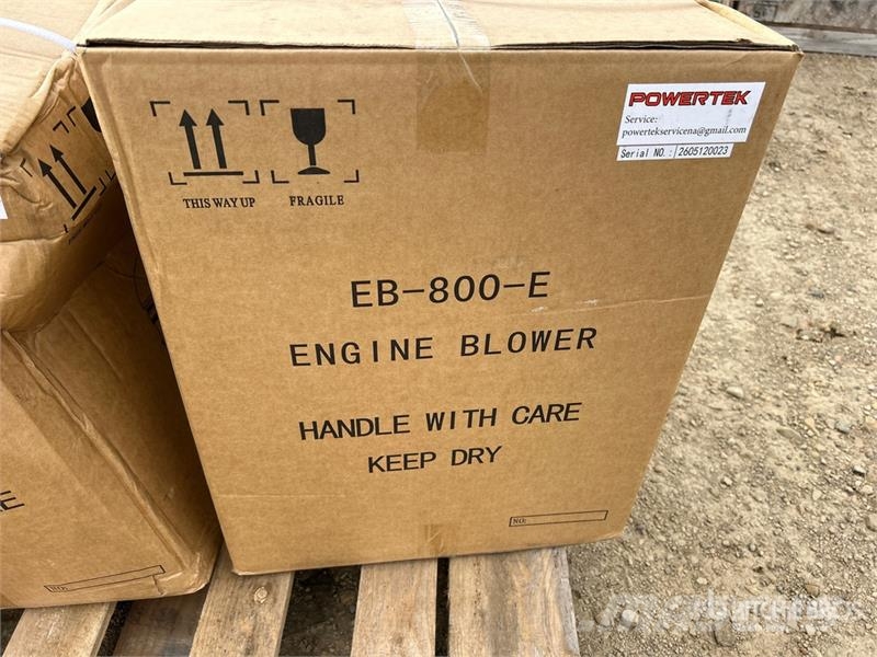  Quantity of (2)  Powertek EB-800-E Leaf Blower (Un طاردات