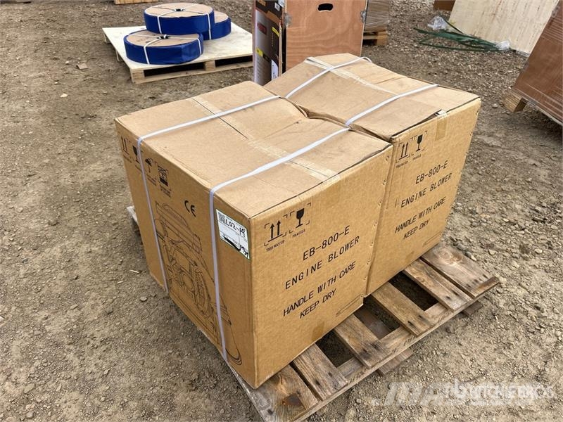  Quantity of (2)  Powertek EB-800-E Leaf Blower (Un طاردات