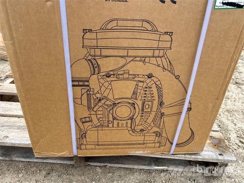  Quantity of (2)  Powertek EB-800-E Leaf Blower (Un طاردات