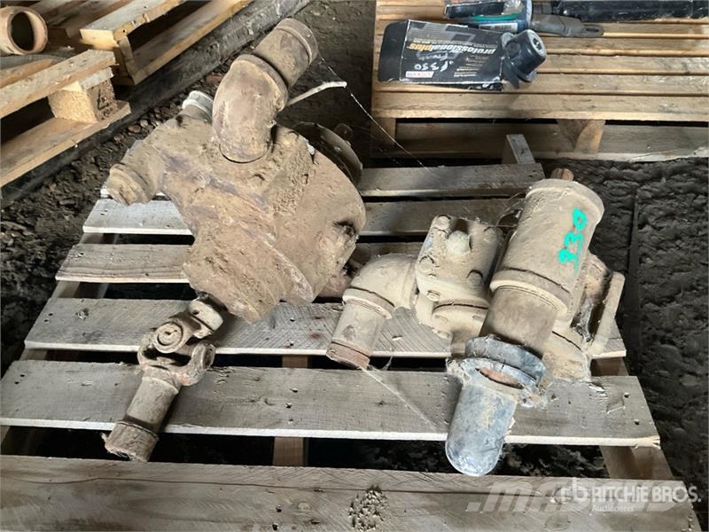 Quantity of (2) PTO Driven Hydraulic Pumps Andre komponenter