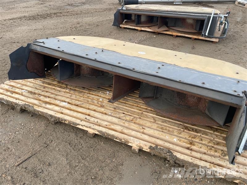 Quantity of (2) Radial Spreaders Agricoltura - Altro
