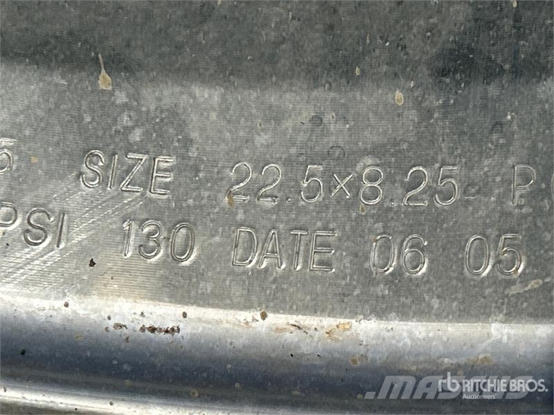  Quantity of (2) Rims معدات النقل - غير ذلك