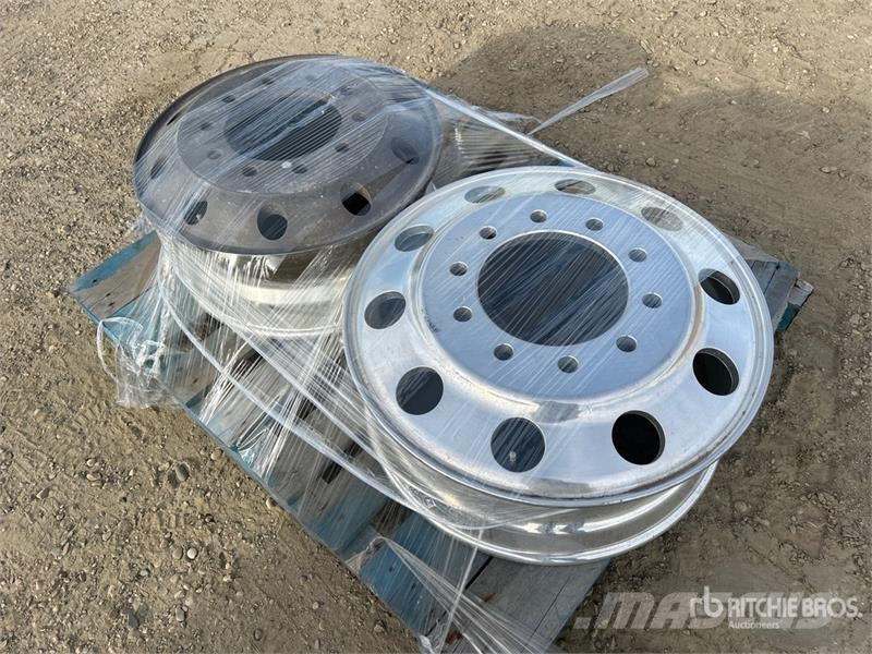  Quantity of (2) Rims معدات النقل - غير ذلك