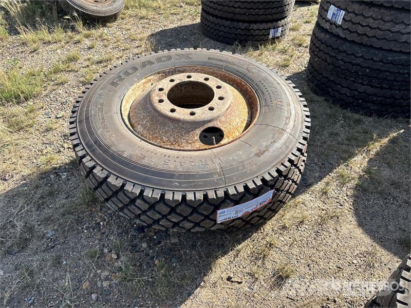  Quantity of (2) Roadx DT890 11R24.5 Tires (Unused) Шины и колёса