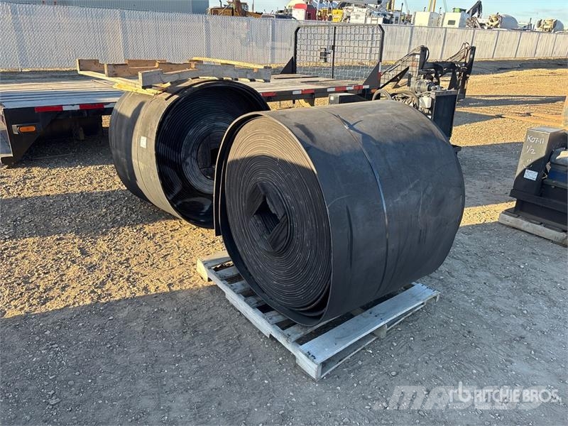 Quantity of (2) Rolls 36 in Conveyor Belting (Unus Sonstige Baumaschinen