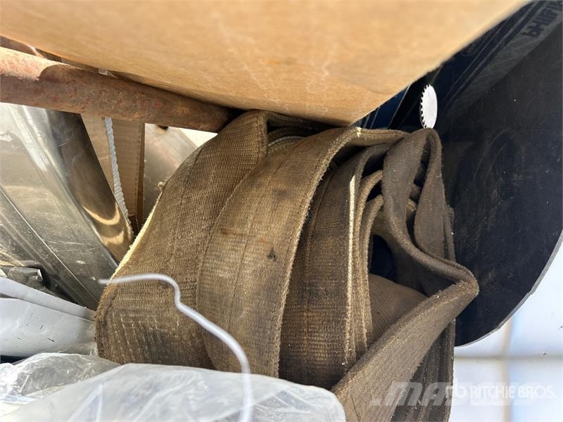  Quantity of (2) Round Fenders Transportes - Outros
