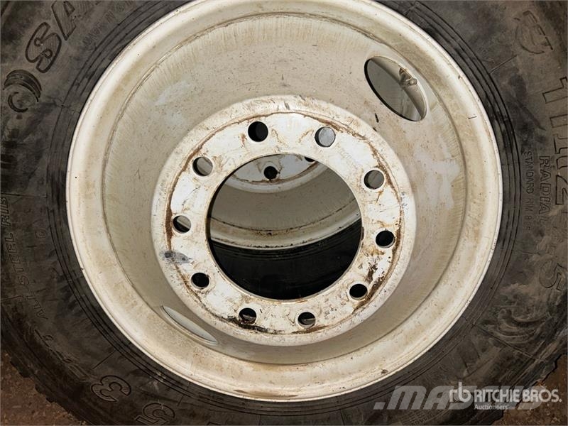 Quantity of (2) Salun 11R24.5 Tires Шины и колёса