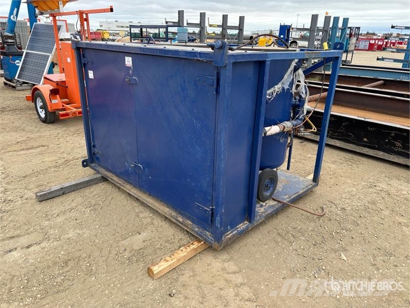 Quantity of (2) Sand Blasting Pot Ostalo za građevinarstvo