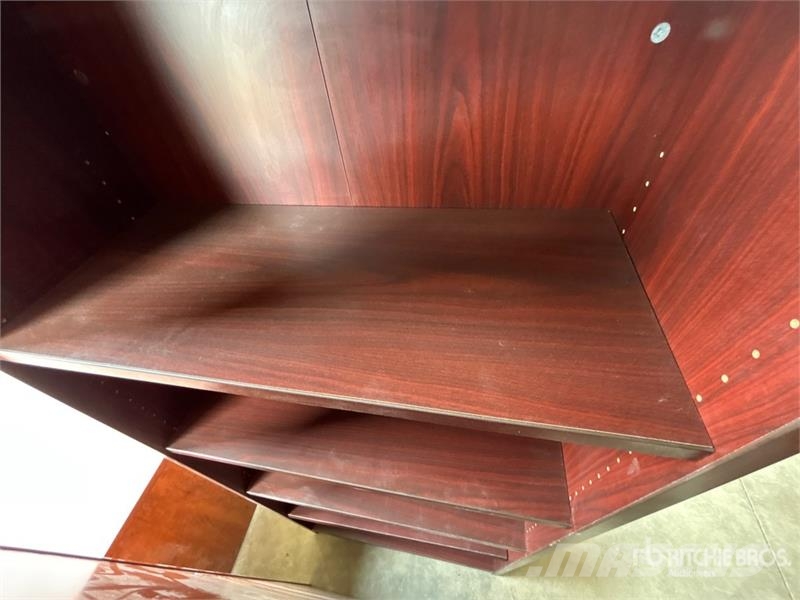  Quantity of (2) Shelving unit Drugi deli