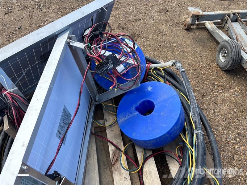 Quantity of (2) Solar Cattle Waterer Weitere Viehgeräte