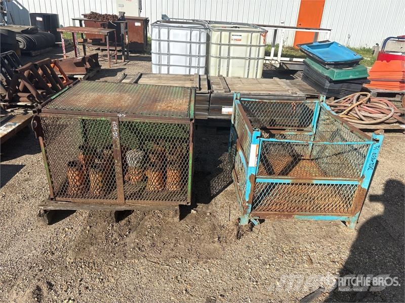  Quantity of (2) Steel Baskets Drugi deli