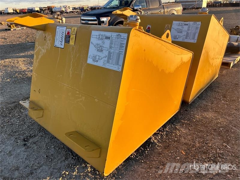 Quantity of (2) Steel Fuel Tank Kraftstoff- und Zusatzstoffbehälter
