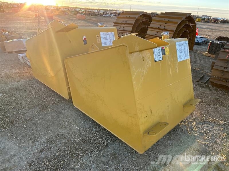 Quantity of (2) Steel Fuel Tank Kraftstoff- und Zusatzstoffbehälter