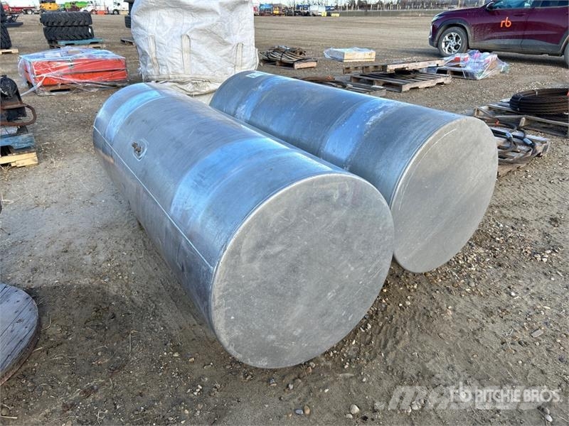 Quantity of (2) Steel Fuel Tank Kraftstoff- und Zusatzstoffbehälter